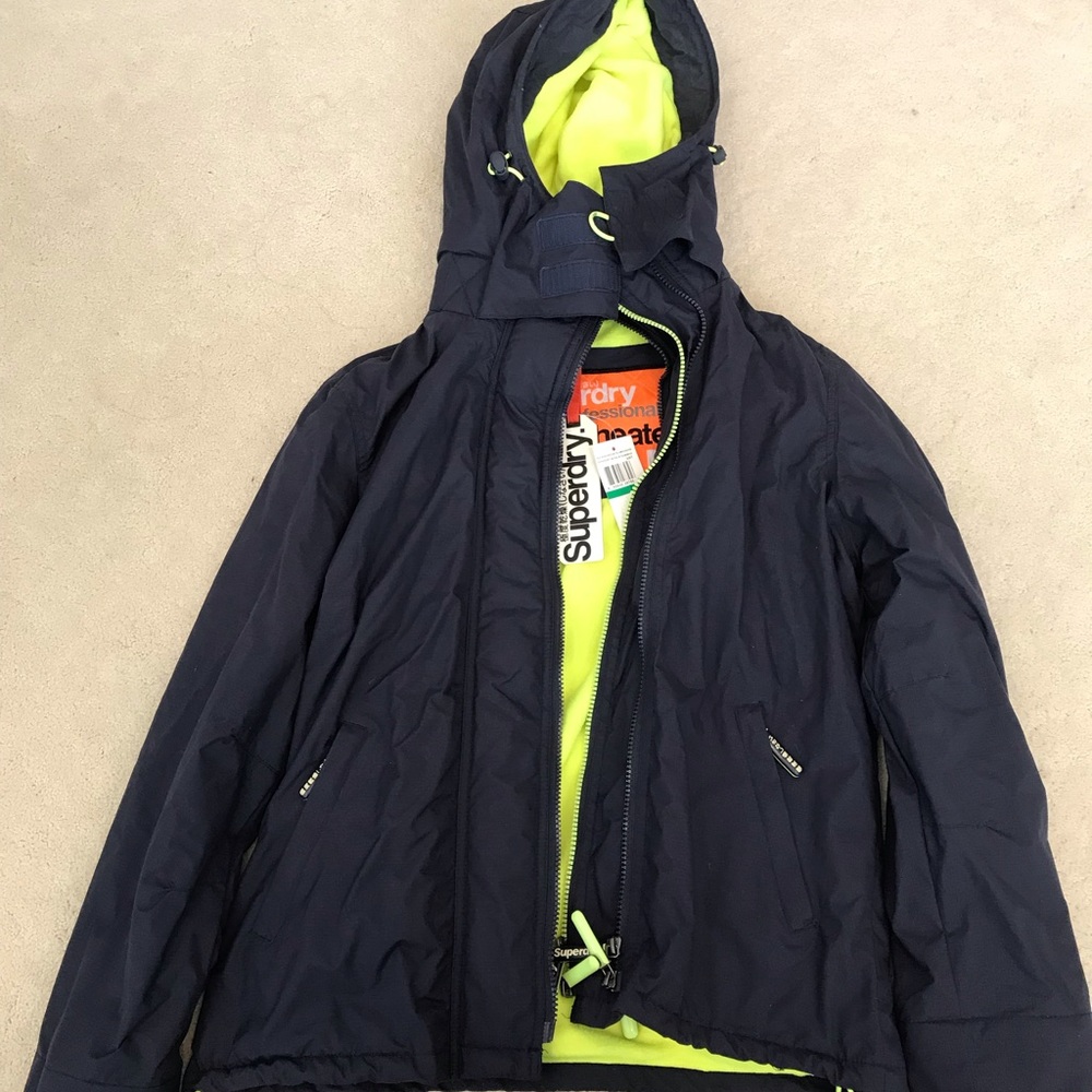 NWT (New with tags) W's lrg hooded Superdry jacket